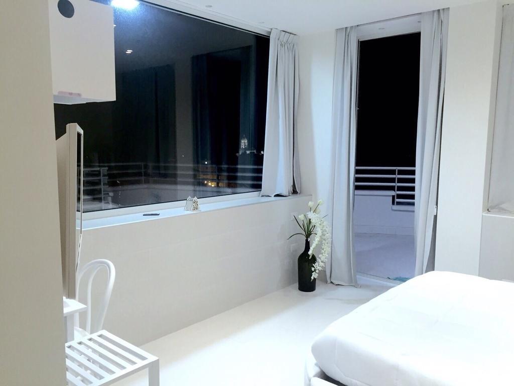 B&B 2 Star Luxury Room Rooftop Barletta Exterior photo