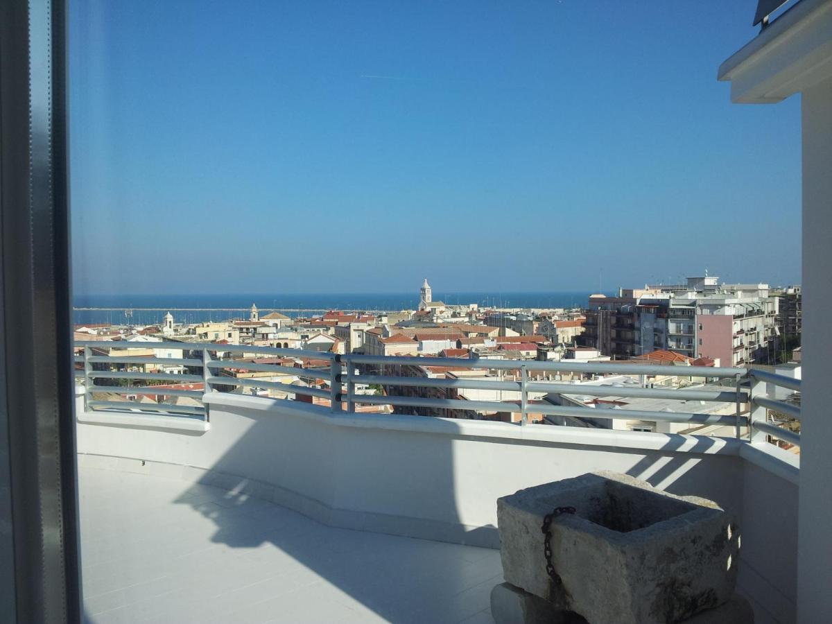 B&B 2 Star Luxury Room Rooftop Barletta Room photo